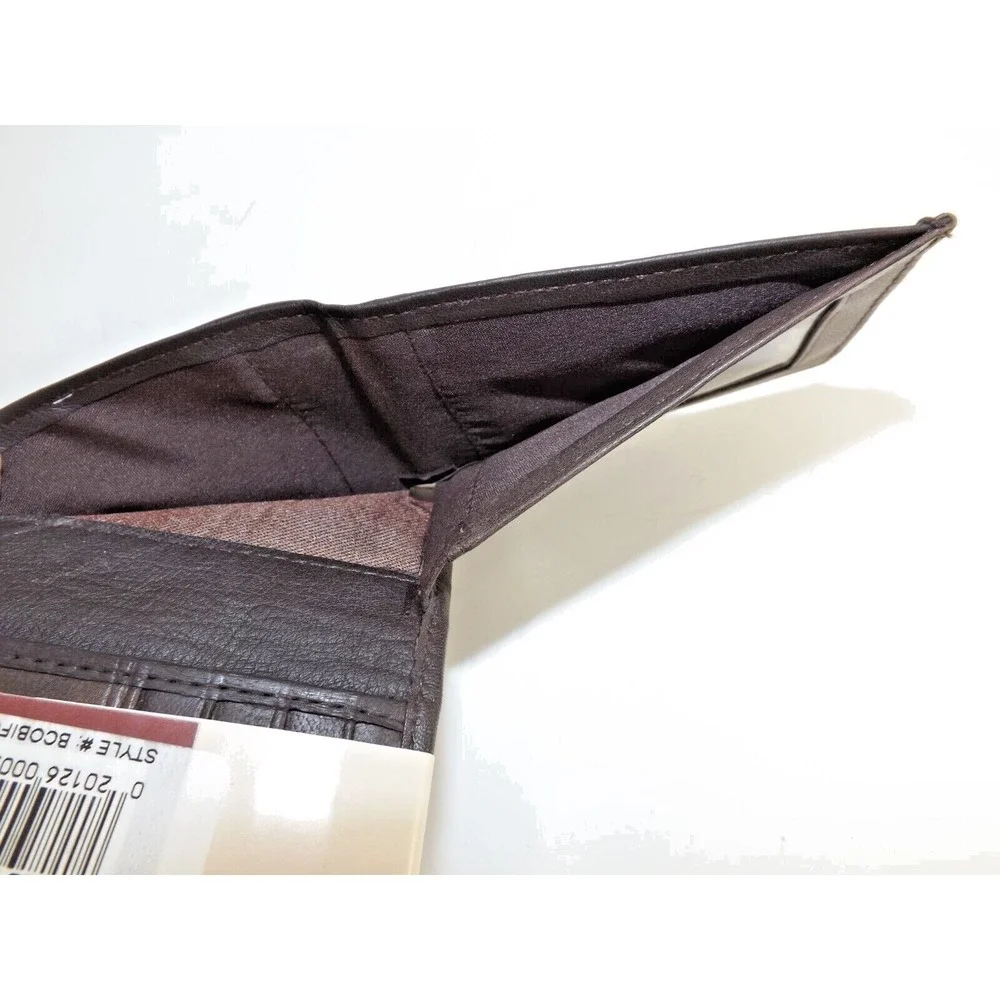 Black Canyon Outfitters Men's Leather Wallet With Center Flap - Brown